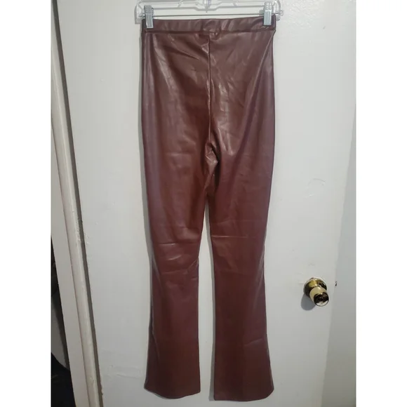 Boohoo Women's leather Brown Vegan Bootcut Pants Leg Slit Size (6) 33x25 - Picture 4 of 4